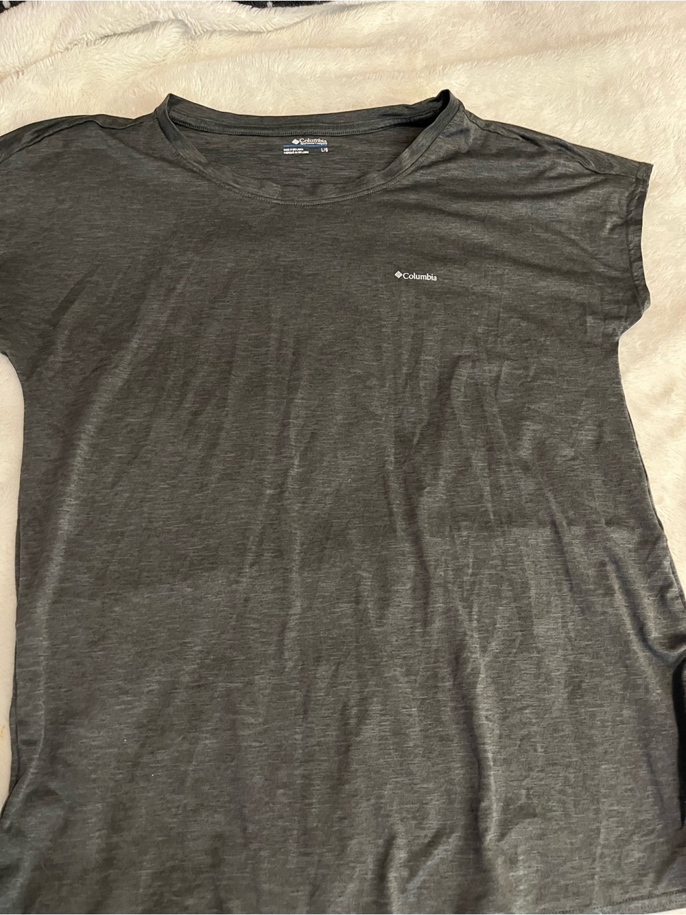 Columbia Women's Charcoal Gray Short Sleeve Tee
